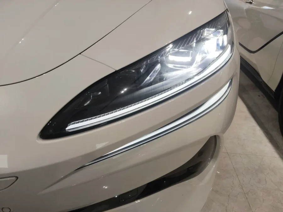 Denza Z9 plug-in hybrid luksusowy samochód premium Motenza Europe