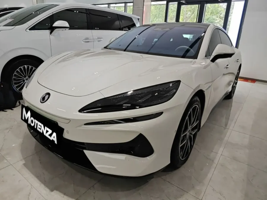 Denza Z9 plug-in hybrid luksusowy samochód premium Motenza Europe